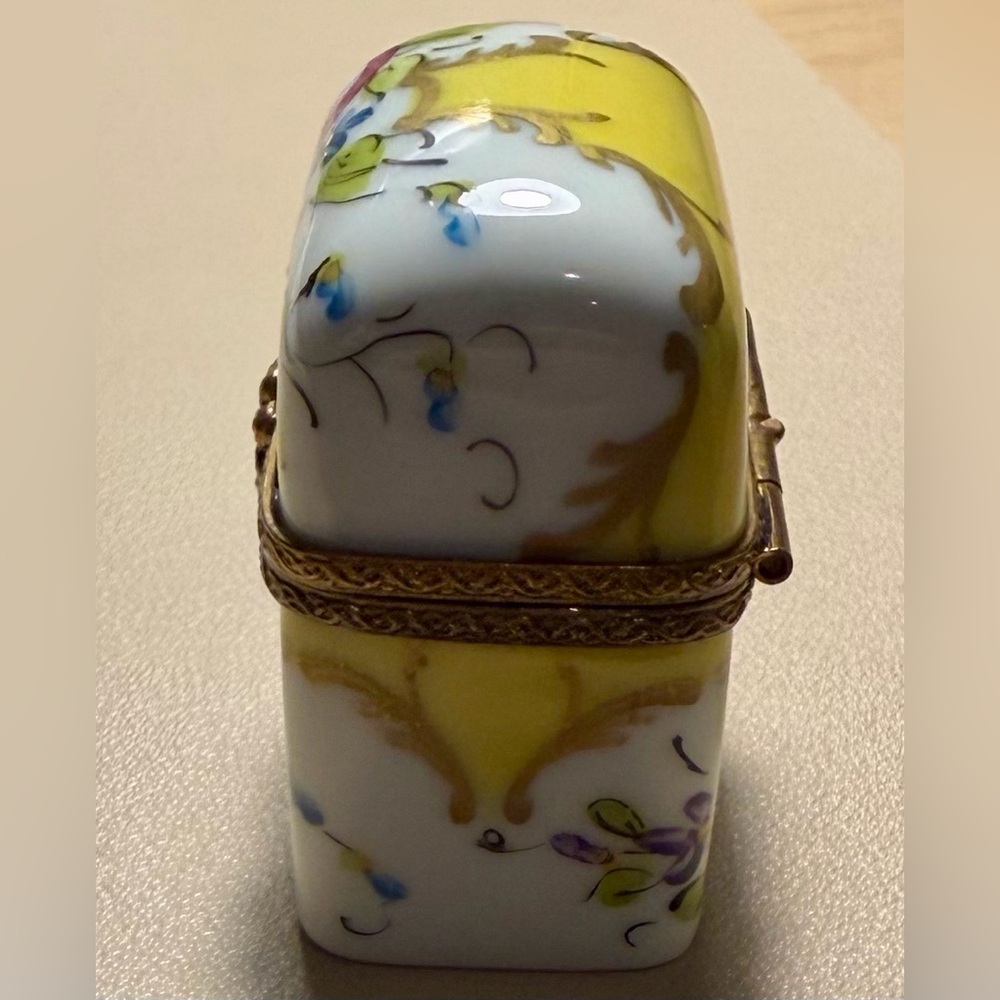 Limoges France Hand Painted Porcelain Trinket Box Floral Yellow Rose Pill Box - Picture 4 of 9